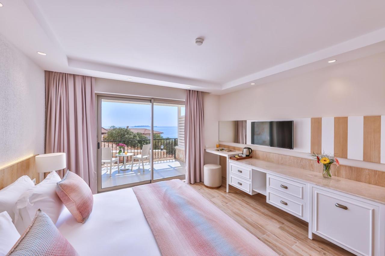 Hilaris Hotel Каш Екстер'єр фото